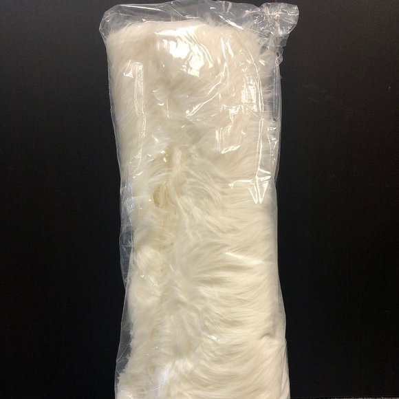 Set of 2, Ivory Faux Sheepskin Area Rug, 2' x 3' - Picture 3 of 5